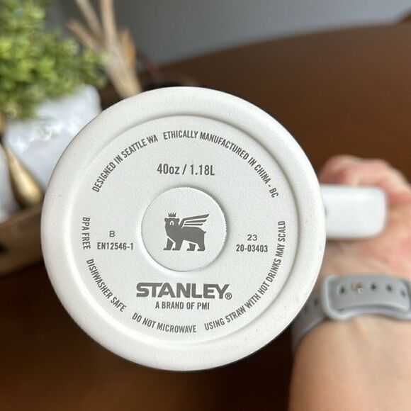 🆕 2023 Stanley Flowstate Quencher Limited Edition Hearth & Hand Sour Cream - Picture 9 of 10